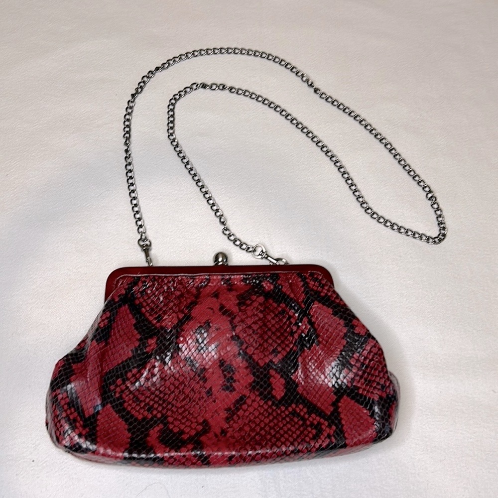 ❤️🖤Patricia Nash Berry Leathet Red Python Ealing framed crossbody/card - Picture 2 of 16